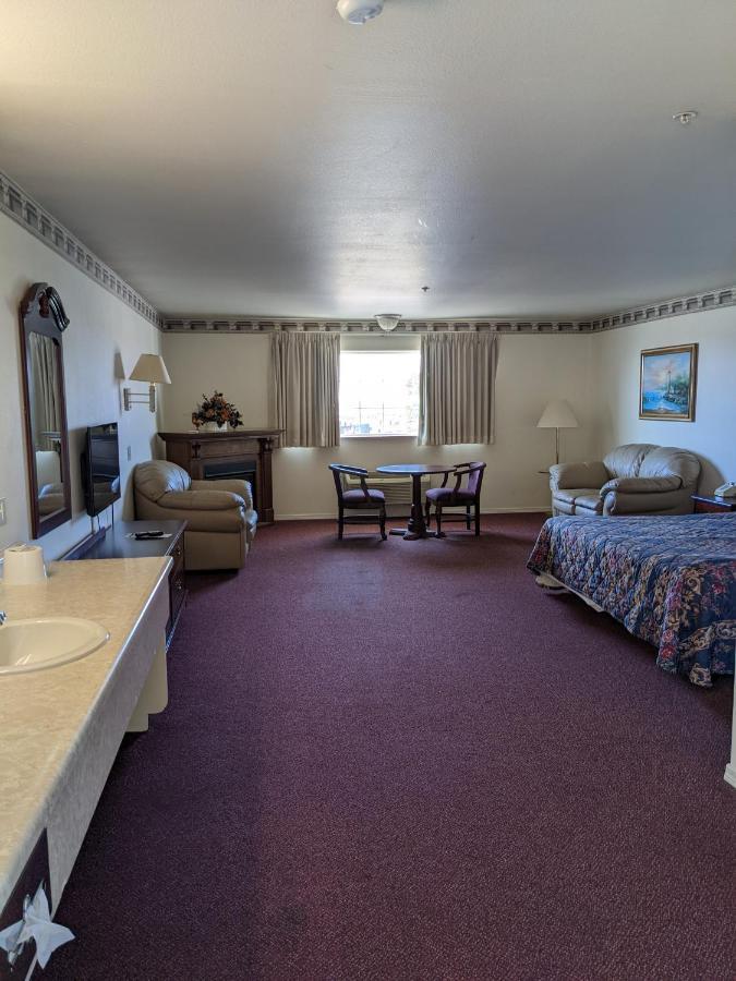 Lighthouse Inn Crescent City Exterior photo