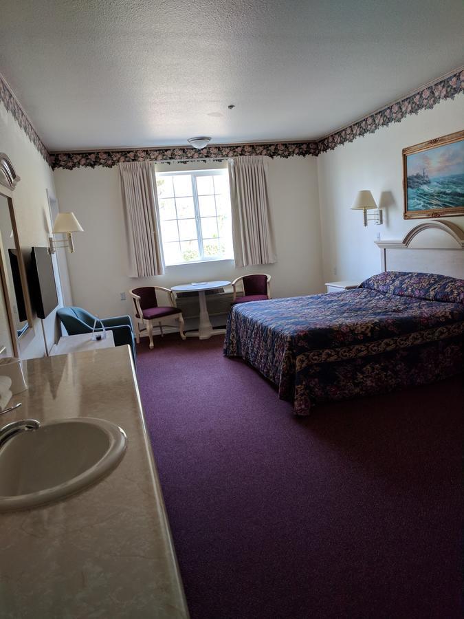 Lighthouse Inn Crescent City Exterior photo